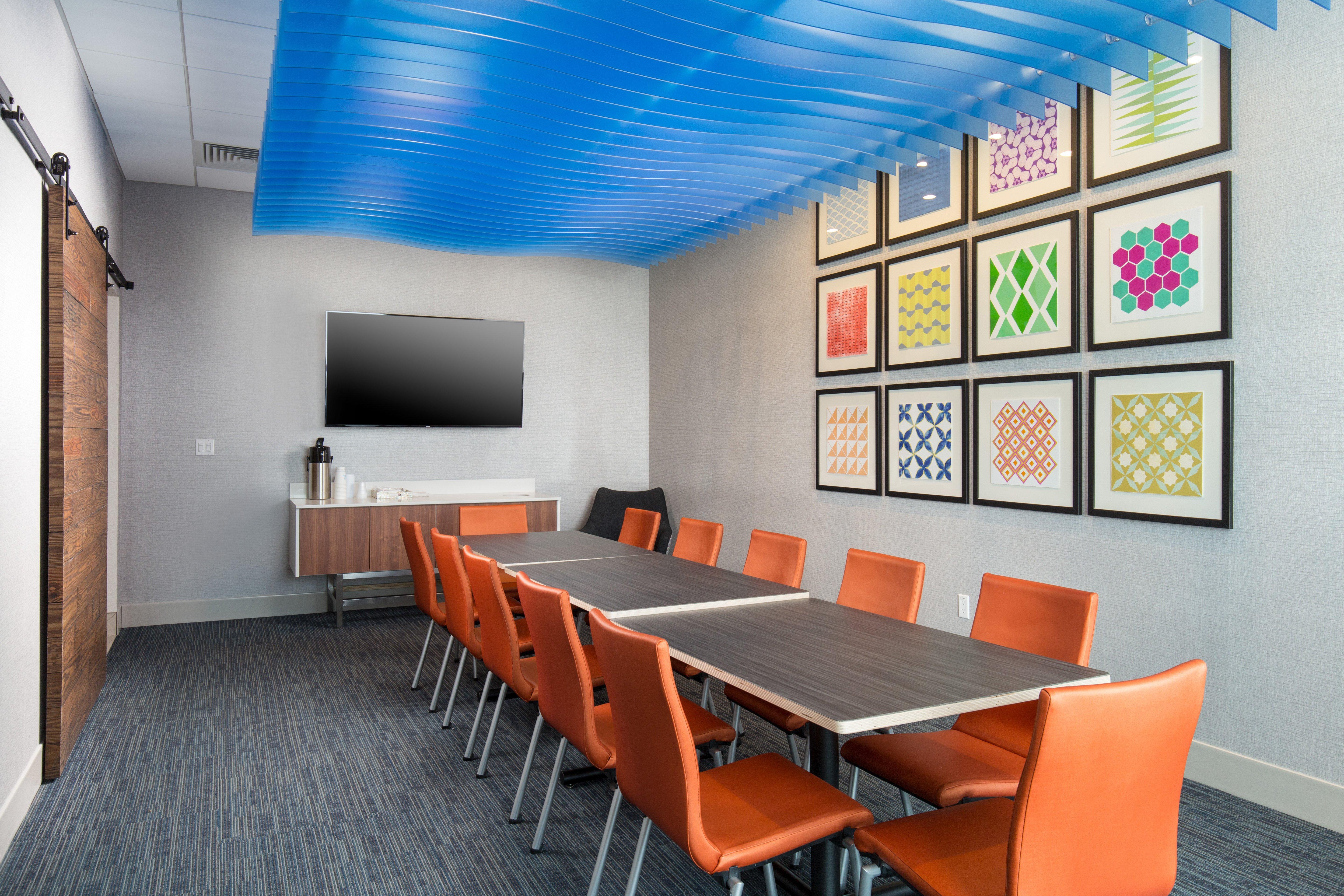 Holiday Inn Express Visalia-Sequoia Gateway Area By Ihg Exterior foto