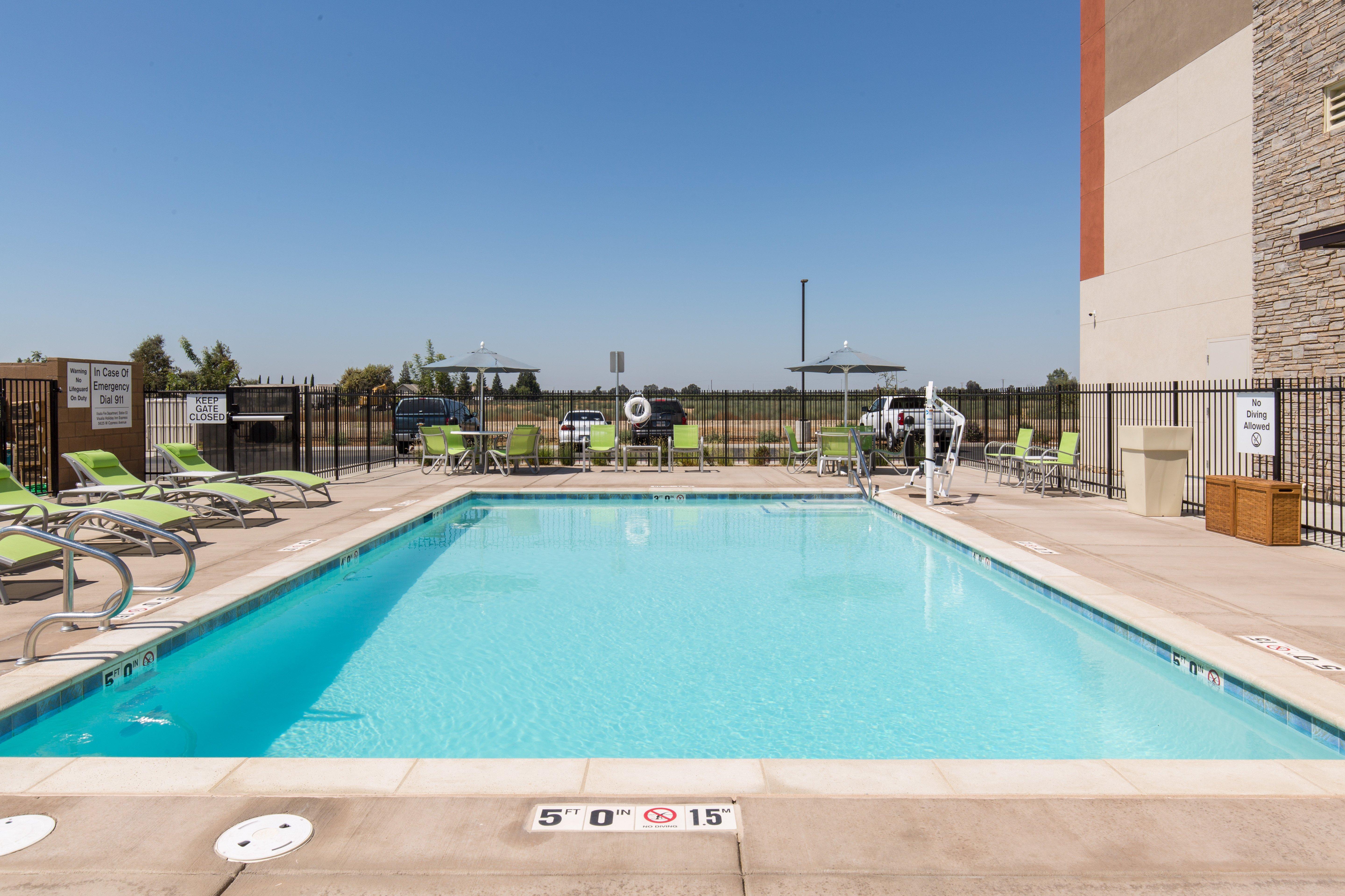 Holiday Inn Express Visalia-Sequoia Gateway Area By Ihg Exterior foto