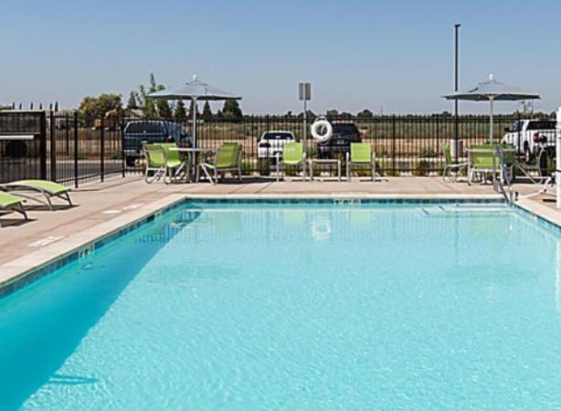 Holiday Inn Express Visalia-Sequoia Gateway Area By Ihg Exterior foto